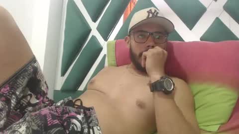 Snapshot of juanfe_style chatting on September 26, 2025, 8:57 pm juanfe_style online show from September 26, 2025, 8:57 pm