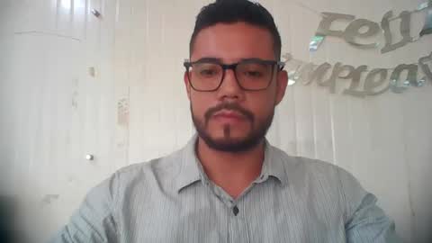 Snapshot of juanfe_style chatting on December 16, 2025, 4:01 pm juanfe_style online show from December 16, 2025, 4:01 pm