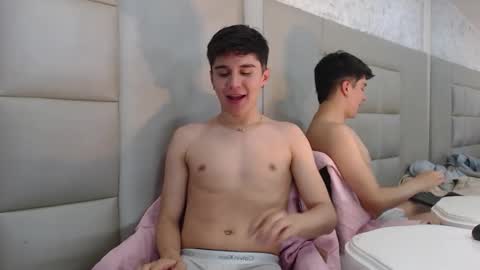 Snapshot of juangomm chatting on January 8, 2026, 7:27 pm JuanGomm online show from January 8, 2026, 7:27 pm