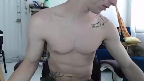 Snapshot of juanisimo_ chatting on January 20, 2025, 3:07 pm JUANISIMO online show from January 20, 2025, 3:07 pm