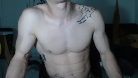 Snapshot of juanisimo_ chatting on January 21, 2025, 12:25 am JUANISIMO online show from January 21, 2025, 12:25 am