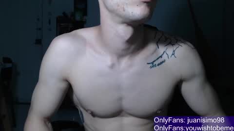 Snapshot of juanisimo_ chatting on February 22, 2025, 11:24 pm JUANISIMO online show from February 22, 2025, 11:24 pm