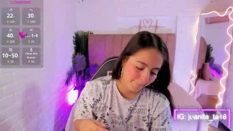Snapshot of juanita_tay chatting on September 24, 2025, 11:35 am JUANITA online show from September 24, 2025, 11:35 am