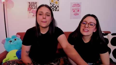 juanitaaa_ online show from May 11, 2026, 2:50 am