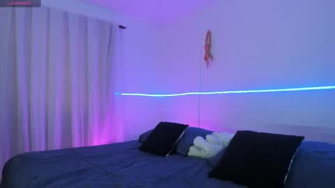 Snapshot of juanitablue chatting on February 17, 2025, 4:37 pm Blue online show from February 17, 2025, 4:37 pm