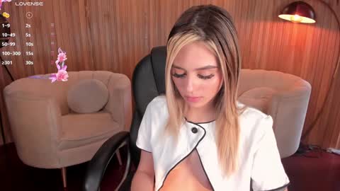 Juanita Clay online show from January 21, 2025, 6:23 pm