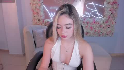 Snapshot of juanitaclay chatting on May 9, 2026, 7:30 pm Juanita Clay online show from May 9, 2026, 7:30 pm