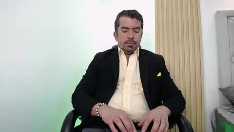 Juan k online show from May 2, 2026, 1:05 pm