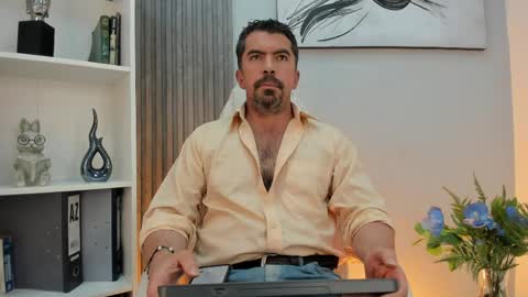 Juan k online show from June 3, 2026, 1:08 am