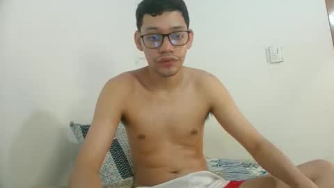 juansuarez204 online show from May 22, 2026, 12:40 am