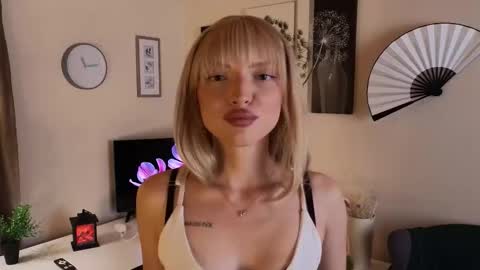 Eva online show from November 5, 2025, 11:21 am