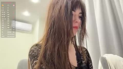 Mila online show from February 4, 2026, 3:29 pm