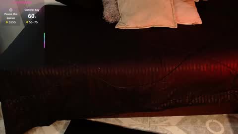 Snapshot of judyhopps_ chatting on December 17, 2025, 3:23 am JUDY online show from December 17, 2025, 3:23 am