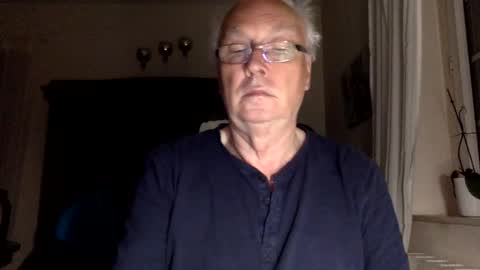 juergener342205 online show from May 4, 2026, 12:50 am