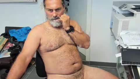 Giovanni50pro online show from September 19, 2025, 3:02 pm