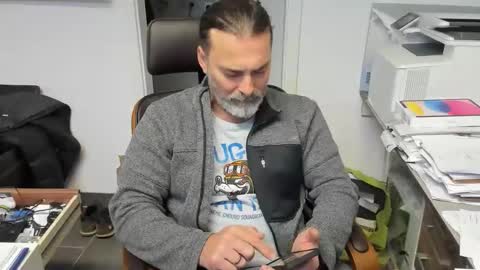 Giovanni50pro online show from February 3, 2026, 2:44 pm