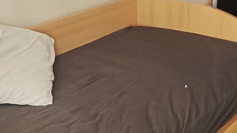 CoupleJuice online show from September 13, 2025, 12:49 pm