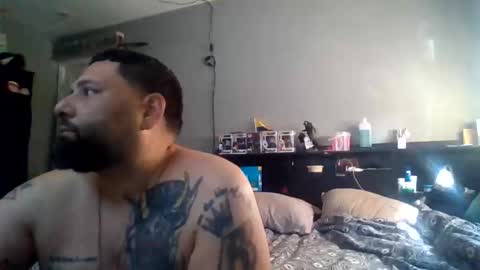 Juiceepawwg420 online show from June 3, 2026, 1:14 pm