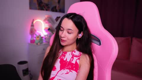 Angelina online show from May 11, 2026, 4:04 pm