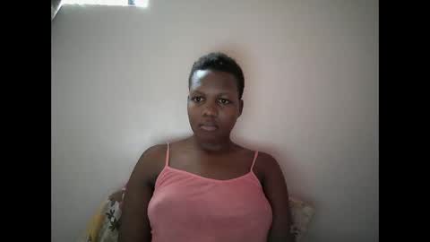 juicy_bella2 online show from September 9, 2025, 8:47 am