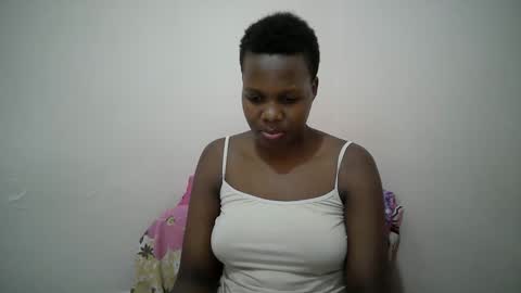 Snapshot of juicy_bella2 chatting on September 17, 2025, 10:33 pm juicy_bella2 online show from September 17, 2025, 10:33 pm