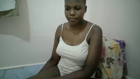 Snapshot of juicy_bella2 chatting on September 28, 2025, 12:54 pm juicy_bella2 online show from September 28, 2025, 12:54 pm