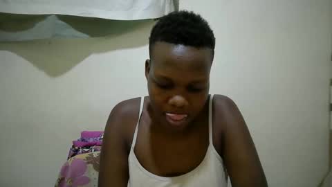 Snapshot of juicy_bella2 chatting on October 2, 2025, 4:52 am juicy_bella2 online show from October 2, 2025, 4:52 am