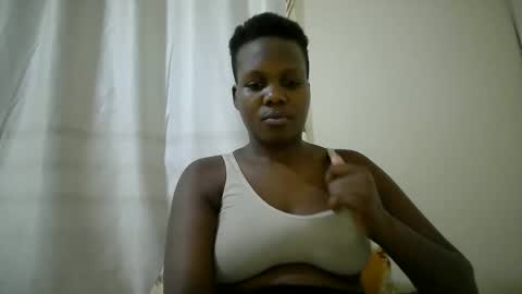 Snapshot of juicy_bella2 chatting on October 18, 2025, 9:04 pm juicy_bella2 online show from October 18, 2025, 9:04 pm