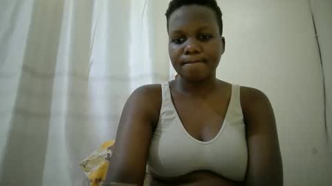 Snapshot of juicy_bella2 chatting on October 20, 2025, 7:42 am juicy_bella2 online show from October 20, 2025, 7:42 am