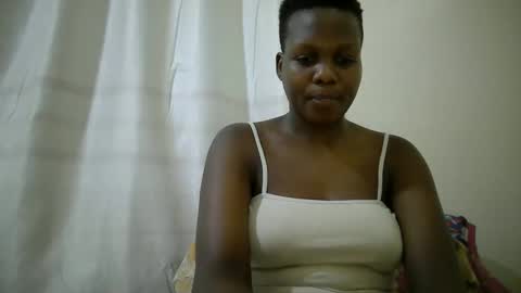 Snapshot of juicy_bella2 chatting on October 20, 2025, 7:47 pm juicy_bella2 online show from October 20, 2025, 7:47 pm