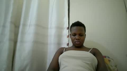 Snapshot of juicy_bella2 chatting on October 31, 2025, 10:49 am juicy_bella2 online show from October 31, 2025, 10:49 am