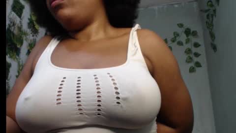 Snapshot of juicy_gold22 chatting on February 27, 2025, 7:23 am Mariagold online show from February 27, 2025, 7:23 am