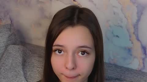 leyla online show from October 18, 2025, 9:10 am