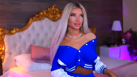 Snapshot of juicy_jessye chatting on July 3, 2026, 9:32 pm Jessye online show from July 3, 2026, 9:32 pm