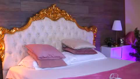 Snapshot of juicy_jessye chatting on August 4, 2026, 8:22 pm Jessye online show from August 4, 2026, 8:22 pm