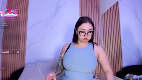 Juicy online show from October 2, 2025, 11:17 am