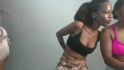 Juicey lovely online show from January 17, 2026, 6:29 am