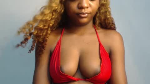 Snapshot of juicy_plumx chatting on March 7, 2025, 7:05 pm Wet Baddie online show from March 7, 2025, 7:05 pm