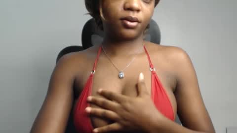 Snapshot of juicy_plumx chatting on October 4, 2025, 8:23 am Wet Baddie online show from October 4, 2025, 8:23 am