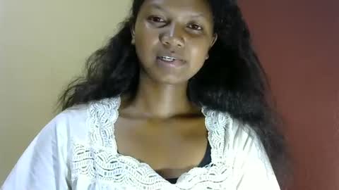 stellah online show from February 18, 2025, 3:21 am