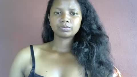 stellah online show from February 21, 2025, 9:13 am