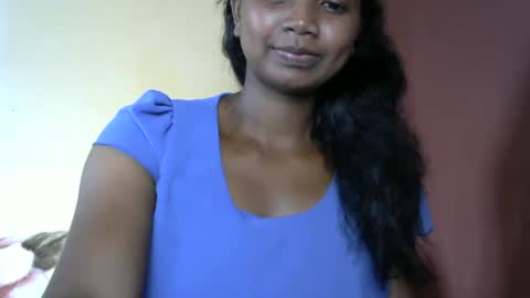 stellah online show from March 8, 2025, 10:43 am