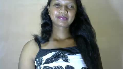 stellah online show from March 11, 2025, 6:19 pm