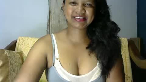 Snapshot of juicy_pretty chatting on October 26, 2025, 1:33 am stellah online show from October 26, 2025, 1:33 am