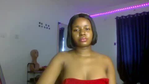 Snapshot of juicy_pussy1122 chatting on September 19, 2025, 10:05 am Emily online show from September 19, 2025, 10:05 am