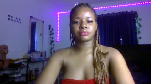 Snapshot of juicy_pussy1122 chatting on October 2, 2025, 8:10 am Emily online show from October 2, 2025, 8:10 am