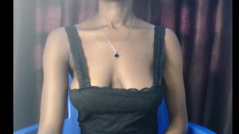 juicy_pussy55 online show from September 14, 2025, 10:25 am