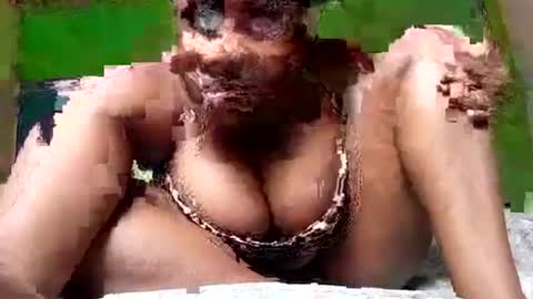 juicybabe102874 online show from April 25, 2026, 8:28 am