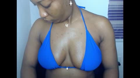 juicycuntx online show from October 5, 2025, 4:00 am