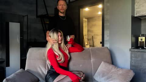 juicygypsy777 online show from September 20, 2025, 2:34 am